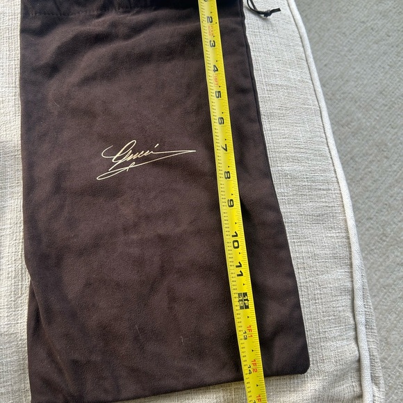4 Rare Authentic Gucci Signature Dust Bags(sizes in pictures) - Picture 5 of 10